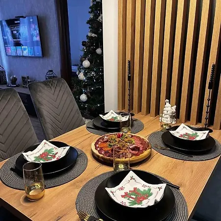 Sara - Divcinova Lägenhet *