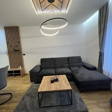 Sara - Divcinova Apartment